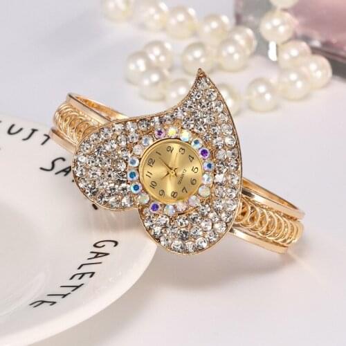 Luxury Womens Bracelet Watches 2018 Gold Fashion Ladies Dress Quartz Wristwatches relogio feminino Heart-shaped reloj mujer