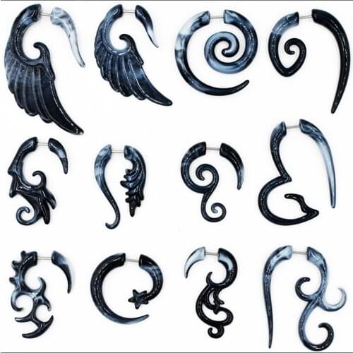 2 Pieces Heteromorphism Shape Gauge Ear Plug Double Color Acrylic Flesh Earring Wing Heart Spiral Shape Body Piercing Jewelry16g
