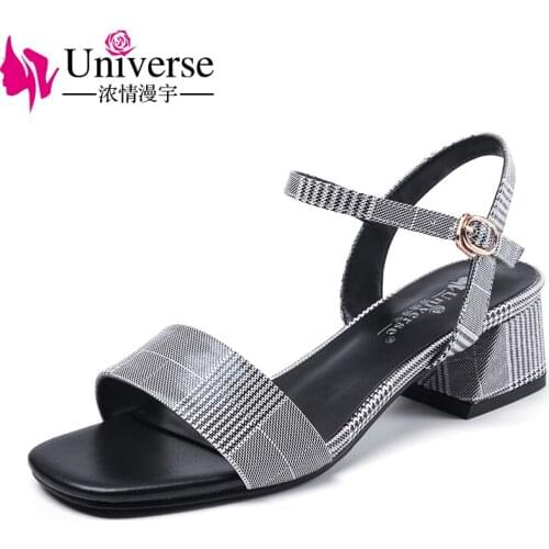 Universe Shoes With Medium Heels
