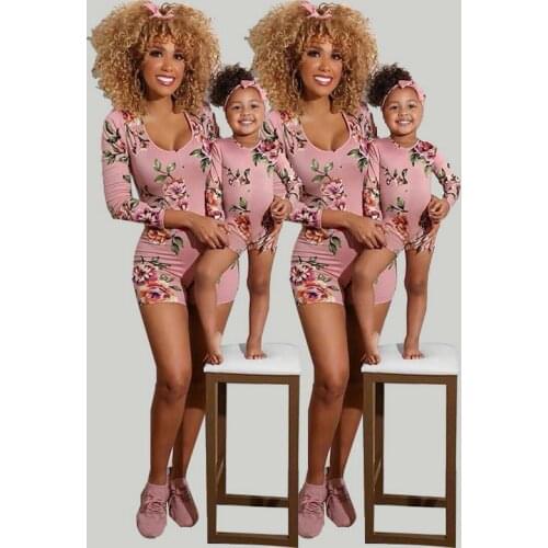 Mum And Daughter Long Sleeve Jumpsuit Clothes Family Look Matching Outfits Clothes Floral Twining Mommy And Me Overalls Dress 10
