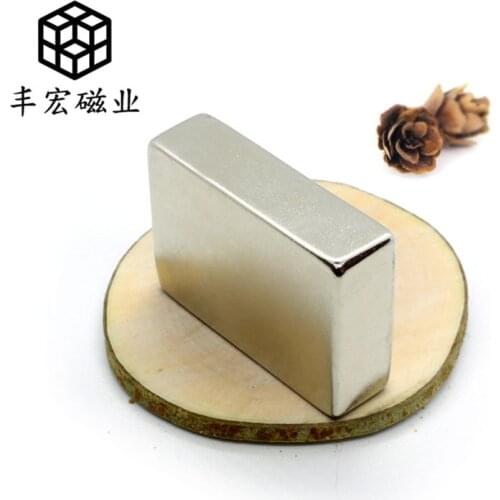 F35 * 25*10 strip glass rubbed iron-absorbing Stone Environmental protection strong magnet 35*25*10 Rutie boron magnet