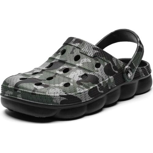 Camouflage Mens Sandals Summer Hole shoes Large size 45 Crok Rubber Clogs Garden Shoes Black Beach Flat Men Non-slip shoes
