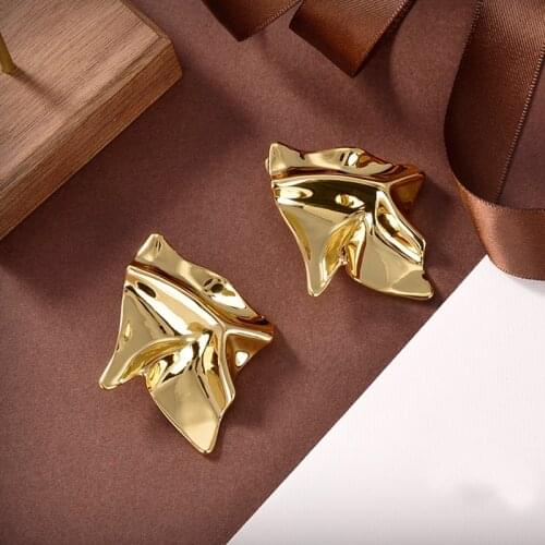 Hot fashion brand retro new big design pleated hip-hop rock square wave gold earrings womens party banquet jewelry girl gift