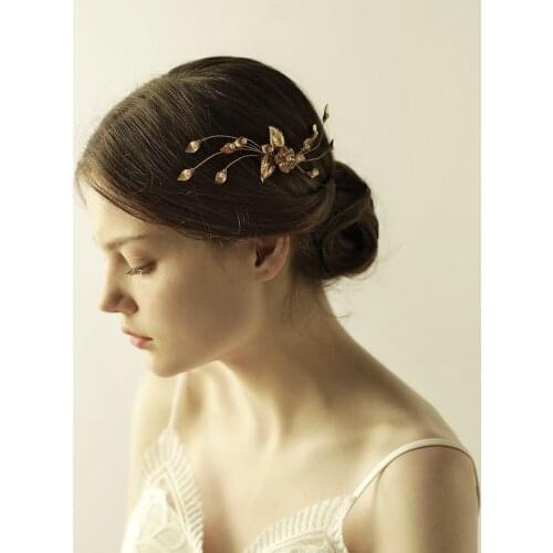 Romantic Sweetheart Bridal Headdress Shiny Golden Alloy Pearl Flower Leaves Hair Comb for Wedding Perform Travel Photo O838