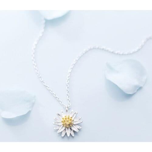 Korean New Daisy 925 Sterling Silver Temperament Personality Fashion Female Jewelry Necklace SNE032