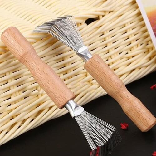 1PCS Comb Cleaner Hair Brush Comb Cleaner Tool Wooden Delicate Cleaning Removable Handle Embeded Tool