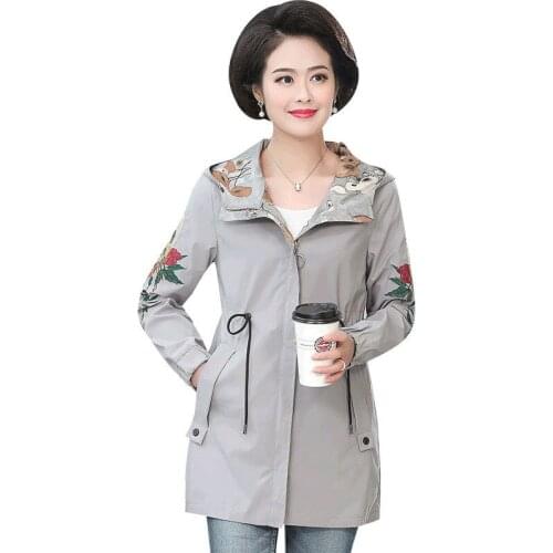 2021Middle-aged Mother Embroidered Jacket Coat Spring Autumn New Double-sided Windbreaker Womens jackets Plus Size 5XL A967
