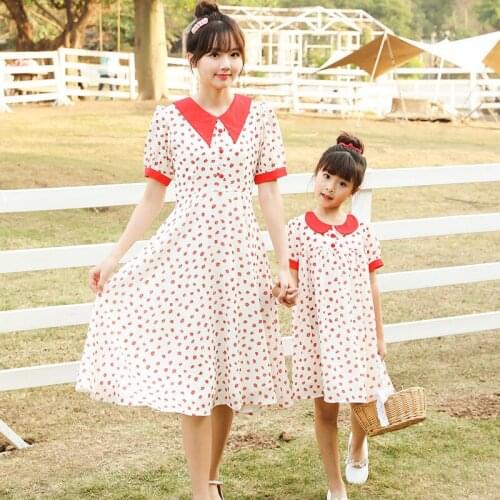 Mother Daughter Dresses New Summer Family Matching Outfits Flower clothing Baby Girls Dress Women Girl holiday Long dress