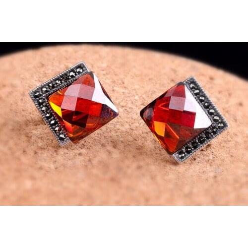 MetJakt S925 Sterling Silver Thai Silver Handmade, Faceted Blue Sandstone, Fashionable Personality Lady Ear Clip