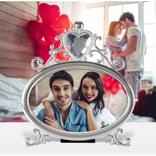 LASODY Desktop Decoration Wedding Heart Shaped Memorial Photo Frame Couple Holiday Gift Classical Crafts Picture Frames