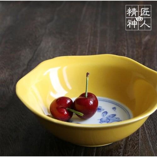 From Japan cherry blossom play rabbit 】 field ceramic dishes have small bowl pozzo see burn Japanese shallow bowl
