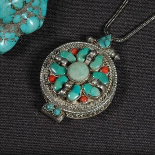 Handmade Nepalese 925 Silver Turquoise Gau Pendant Necklace 925 Sterling Buddhist Prayer Box Pendant Necklace Lucky Box amulet