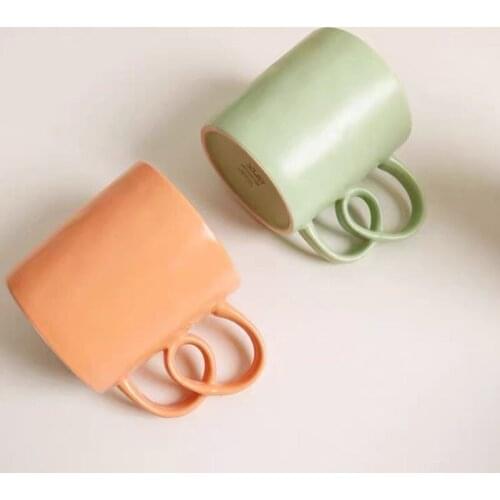 Mug Heat-Resistant Matte Texture Milk Coffee Cup Double Hole Handle Mugs Creative Hand Squeeze Irregular Nordic Drinking Cups