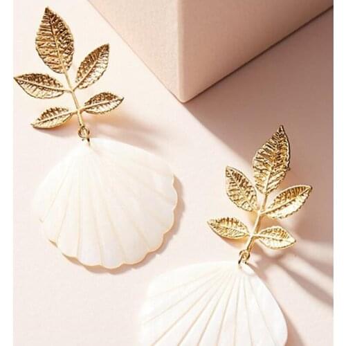 BURJUMAN Stud Earrings