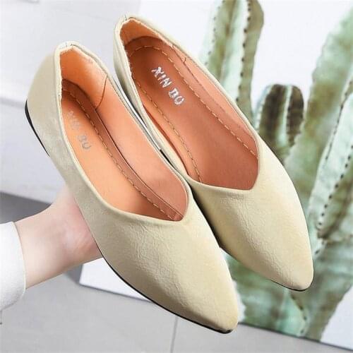 Ladies Single Shoes Low Heel Flat Shoes Summer New Fashion Fashion Thin Pointed Korean Simple Low Fashion Single Shoes Plus Size