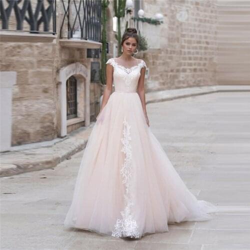 Scoop Short Sleeves Lace Appliques Wedding Dress Princess Garden Sexy Open Back Bridal Gowns Spring Bride Dress