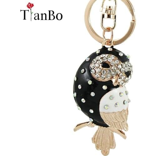 Personality Crystal Rhinestone Big Eyes Owl Keychain Cute Animal Key Chain Women Bag Accessories Key Ring Car Pendant Key Holder