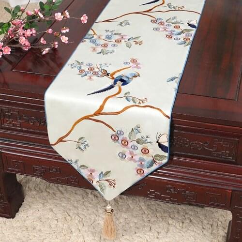 Jacquard Elegant Thicken Damask Table Runners for Wedding Christmas Dinner Party Table Decoration Silk Satin Table Cloth