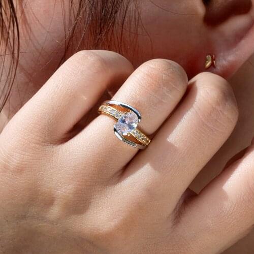 Huitan Elliptical Perfect Cutting Cubic Zircon Engagement Rings for Women Promise Halo Engagement Ring Solitaire Engagement Ring