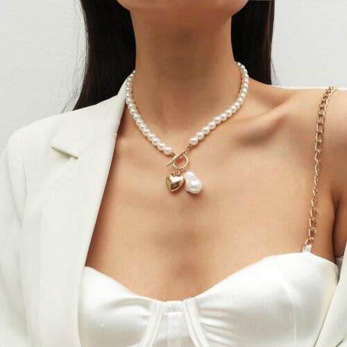 New Fashion Elegant White Pearl Choker Necklace For Women Aesthetic Gold Color Heart Pendant Necklaces Jewelry Accessories