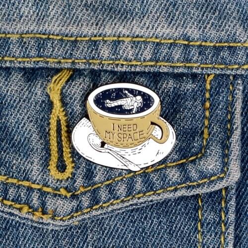 The Astronaut In The Fashion Creative Fantasy Mysterious Coffee Cup Brooch Backpack Clothes Lapel Pin Badge Brooch Jewelry