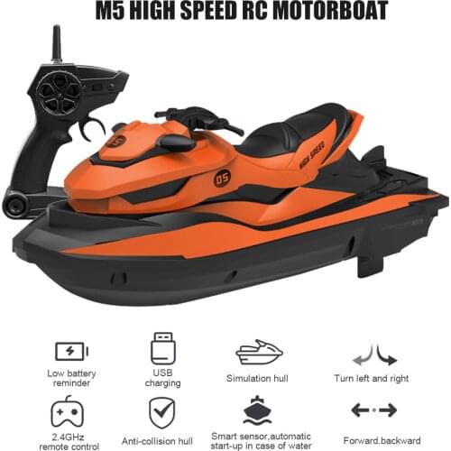 2020 New M5 Mini RC Boat 2.4G 50 Meters Remote Control Distance Summer Water Splashing Electric Motor Boat RC Motorboat for Kids