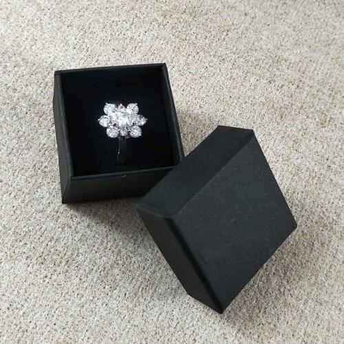 2017 New Kraft Ring Box High Quality 20 Pcs /Lot Kraft /White /Blue /Black Custom Logo Cost Extra DIY Inside Sponge RingBox