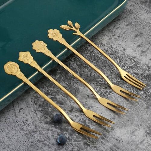 1 pc Elegant Creative Flower for Dessert,Cake Two Prong Salad Fork Fruit Toothpicks Tableware Fork