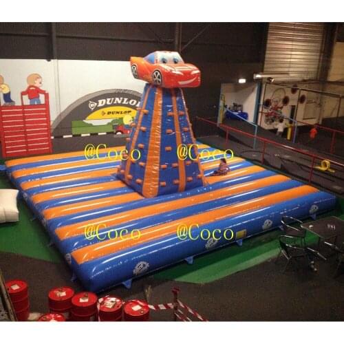 Free sea shipment to port, 2019 new customized inflatable rock wall climbing mountain for kids, commercail climb wall with mat