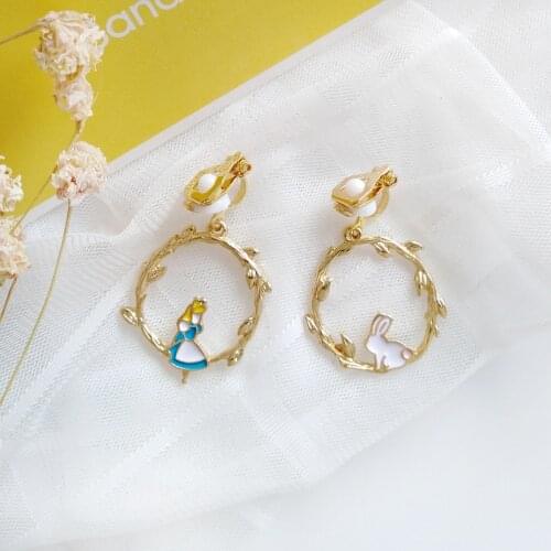 Fairy Tales Cute White Rabbit Alice in Wonderland Clip Earrings Non No Piercing Ear Hole Fairy Round Branch Clips on Earrings