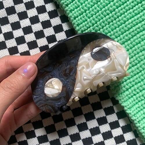 HUANZHI 2021 NEW Trend Korea INS Irregular Geometry Yin Yang Black White Tai Chi Hairpin for Women Hair Accessory Party Jewelry