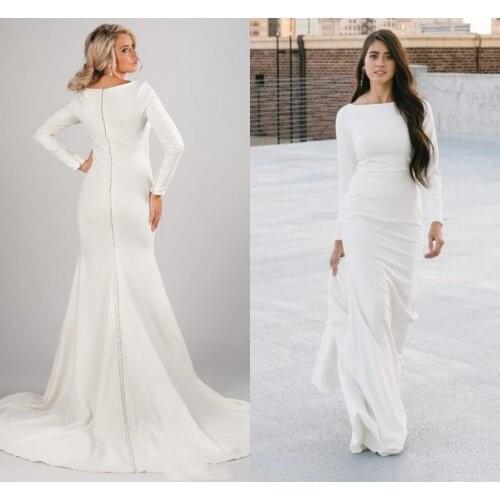 Crepe Mermaid Wedding Dresses Modest Long Sleeves Boat Neck Buttons Back Simple Elegant Bridal Gowns Religious Bride Gown