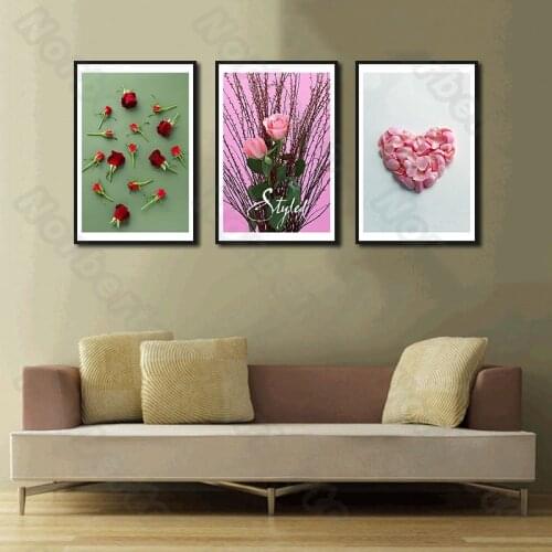 Nordic Syle Canvas Painting Wall Poster Flower Design and Arrangement Heart-Shaped Flower Petals Rose Buds for Home Rooms Decora