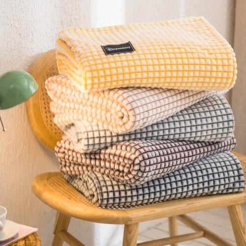 Papa&Mima Thin Throws Blankets Milk Fleece Plaids Soft Warm Bedsheet