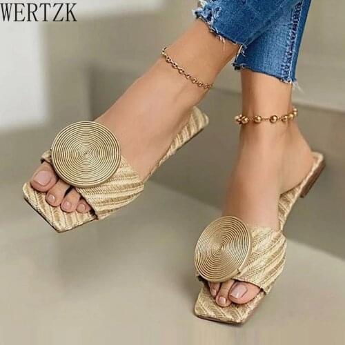 2021 New Woman Summer Flat Sandals Plus Size Round Buckle Solid Flats Female Casual Slippers Ladies Women Fashion Beach Shoes