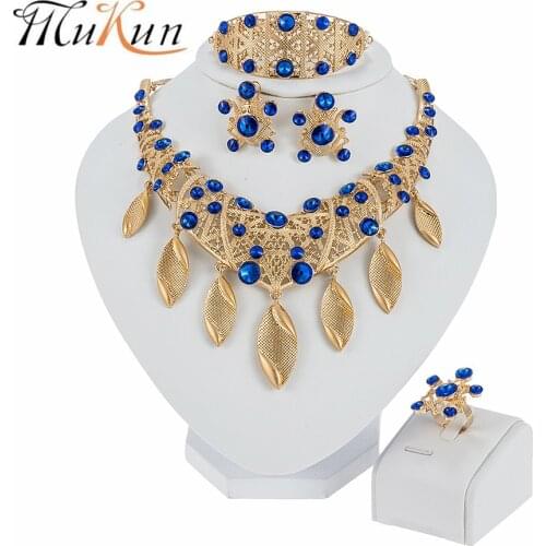 High Quality Exquisite Dubai Womens Jewelry Set Crystal Necklace Earrings Ring Bracelet Trendy Nigerian Wedding Jewelry Popular
