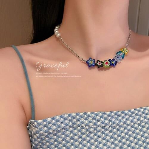 2021 New Y2K Aesthetic Pearl Stitching Coloured Glaze Flower Necklace Pendant Candy Color Flower Necklace for Woman Jewelry