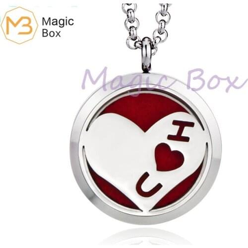 Different aromatherapy essential oil diffuser necklace, send girlfriend love pendant, gold and silver necklace hypoallergenic