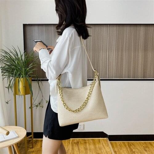Textured small square bag temperament female bag new 2020 trendy messenger bag large capacity PU chain armpit bag shoulder bag
