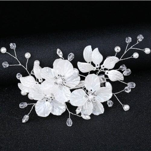 Korean bride wedding headdress white shell petal handmade pearl crystal hair clip wedding hair clip wedding dress accessories