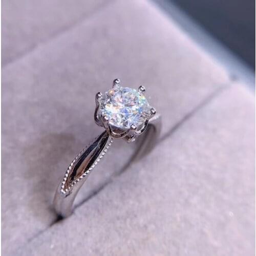 Classic crackling moissanite gemstone ring fine jewelry 925 silver ornament 1 carat round gem engagement ring wedding girl gift