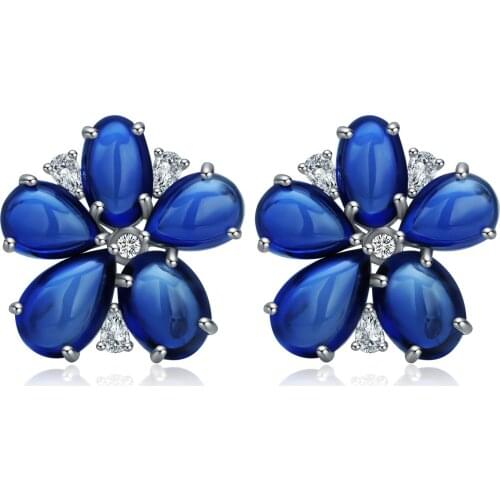 Hot Sale 925 Silver Jewelry Romantic Flower Pattern Blue Sapphire Corundum Gemstones Diamond Stud Earrings