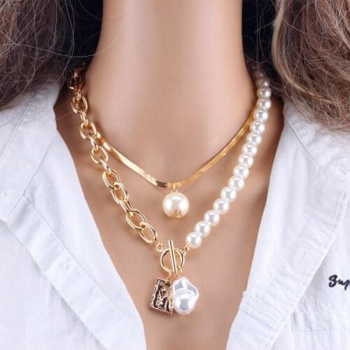 2021 Summer Trend Pendant Necklace Lady Temperament Shaped Baroque Pearl Necklaces Women Vintage Kpop Chain Choker Party Jewelry