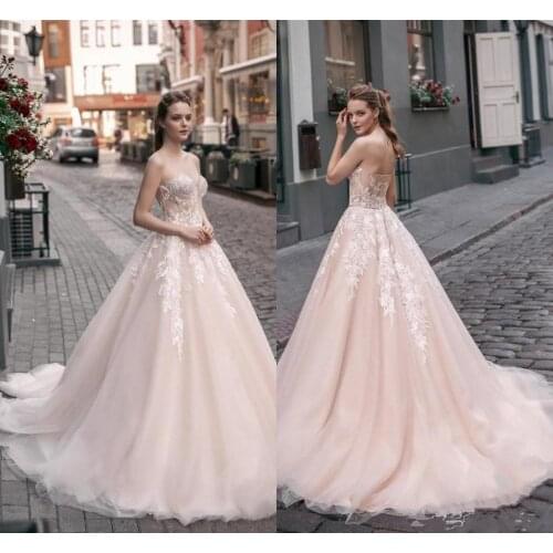 2020 Charming Strapless Lace Appliques A Line Sweetheart Wedding Dresses Sleeveless Tulle Illusion Bodice Long Bridal Gownsping