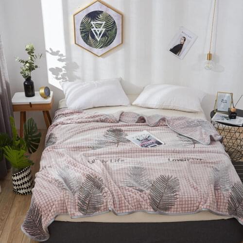 Flannel summer skin-friendly soft blanket for bed multiple sizes and styles for different age people in summer