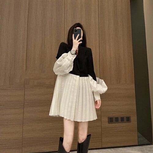 French retro Hepburn dress 2021 early spring new womens dress cool wind high sense design sense minority skirt