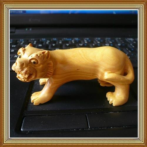 Natural boxwood carving, Zodiac tiger, geomantic ornament, handlebar handicrafts