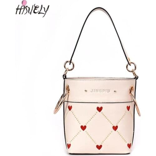 HISUELY 2021 Fashion Women Pu Leather Handbag Bucket Bag Vintage Cute Red Heart Messenger High Quality Shoulder Bag Sac Bolsos