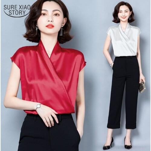 2021 Summer Elastic Satin Top Womens New Fashion V-neck Loose Shirt Womens Short-Sleeved Plus Size Solid Women Blouse 9852