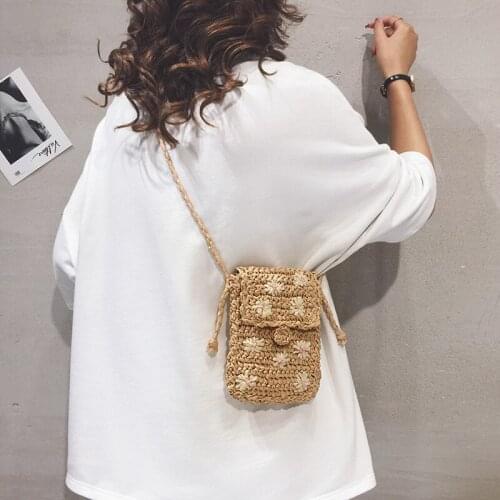 Straw Mobile Phone Small Bag Female Summer New Style Small Chrysanthemum Flower Woven Bag Small Fresh One-shoulder Messenger Bag